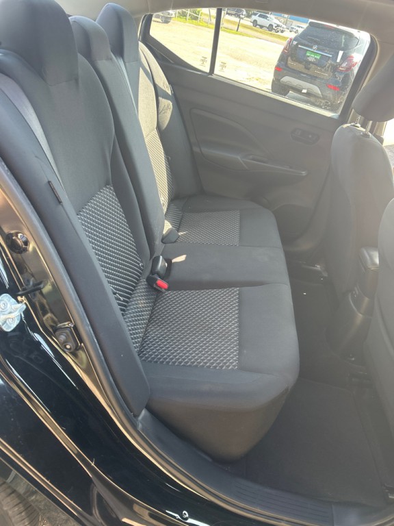 2020 Nissan Versa Image 16