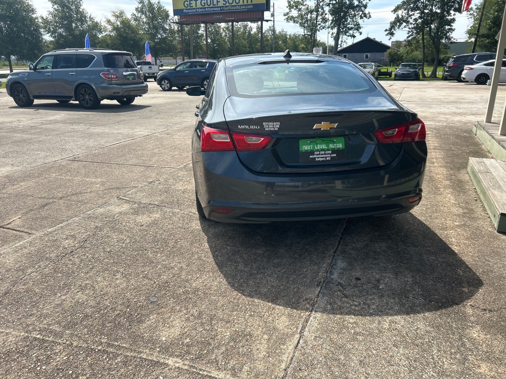 2020 Chevrolet Malibu Image 3