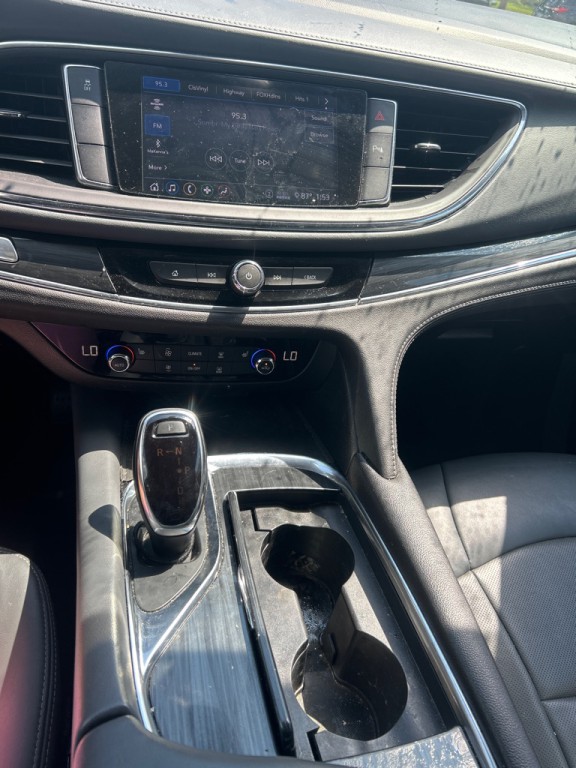 2021 Buick Enclave Image 12