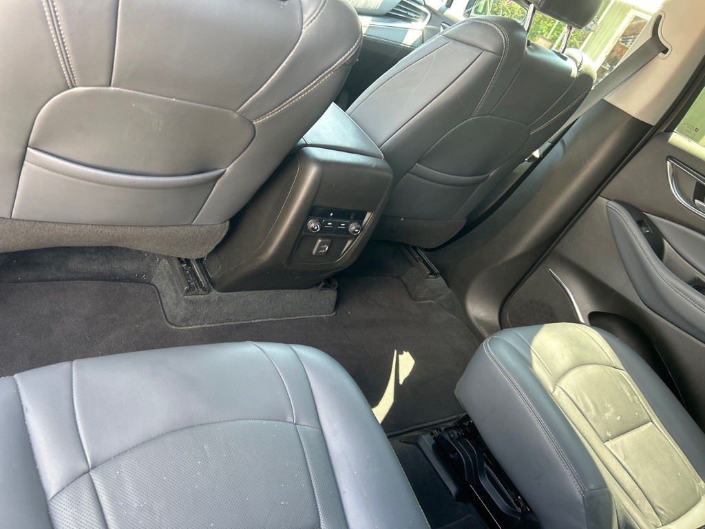2021 Buick Enclave Image 17