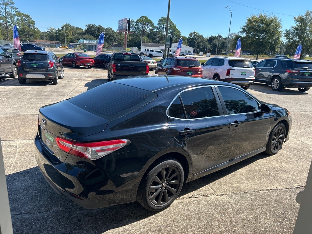 2018 Toyota Camry Image 4