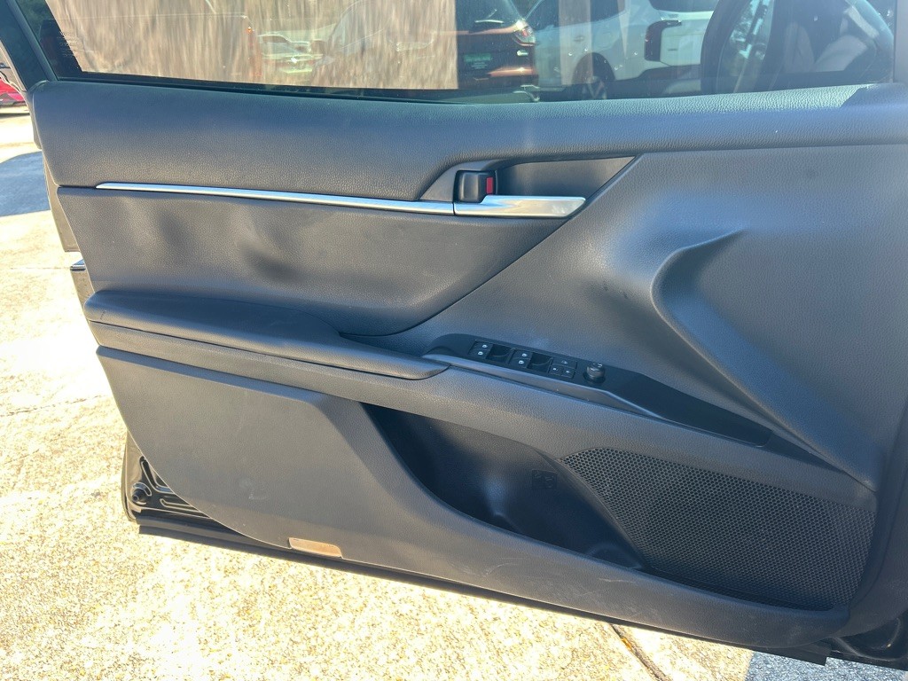 2018 Toyota Camry Image 8