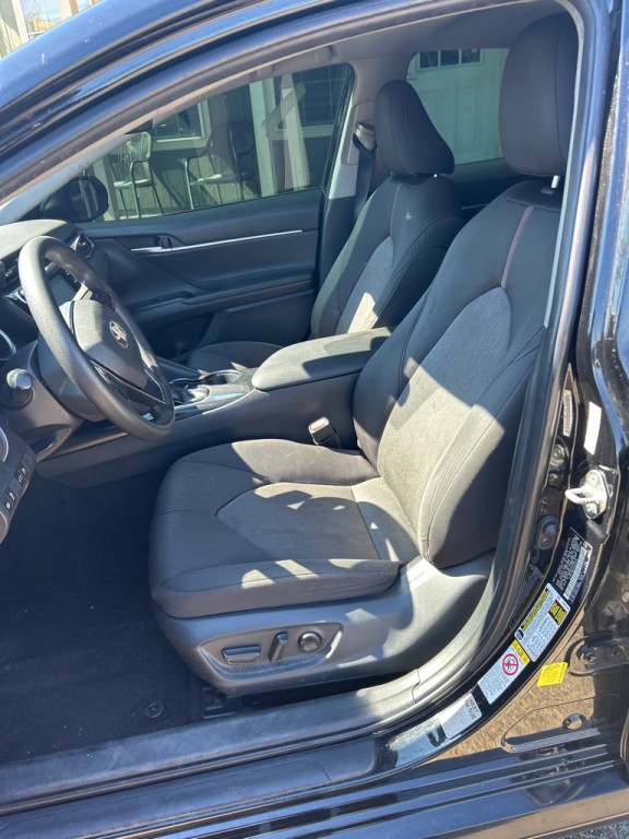 2018 Toyota Camry Image 12