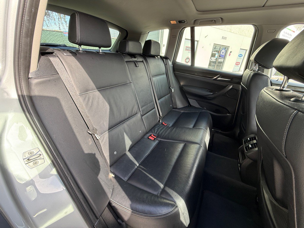 2016 BMW X3 Image 17