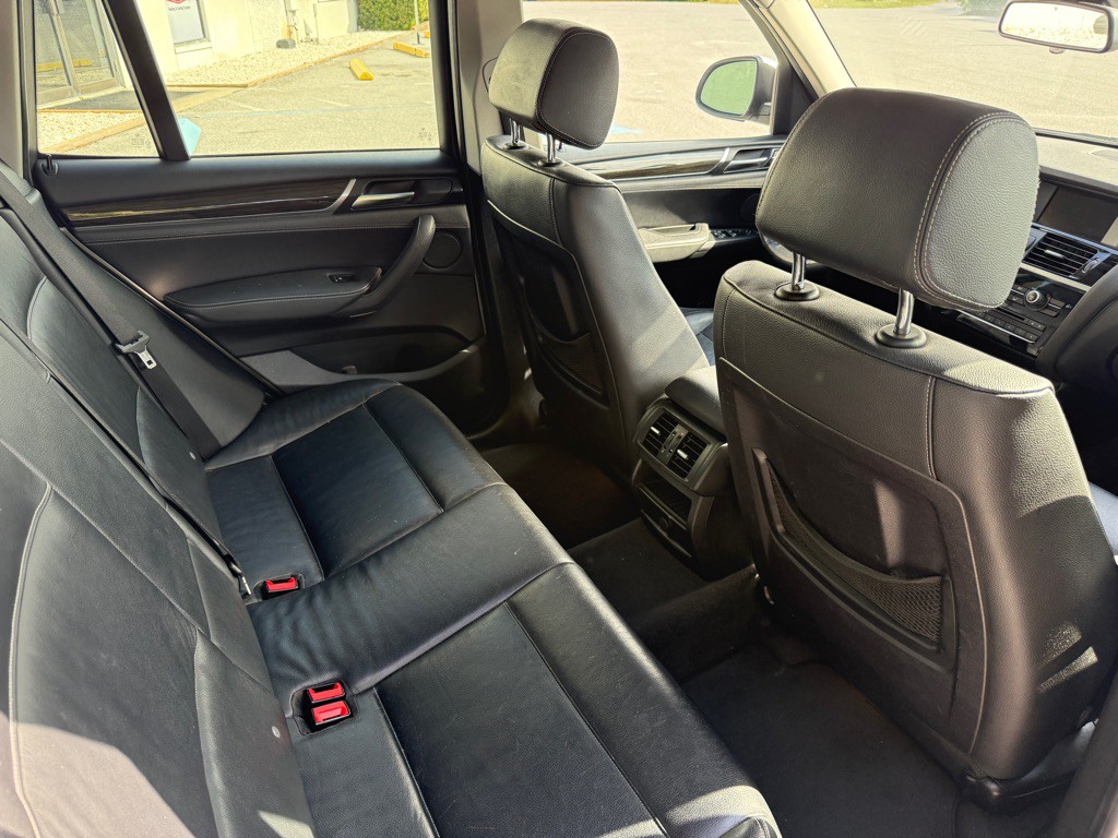 2016 BMW X3 Image 18