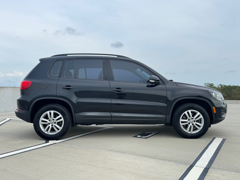 2017 Volkswagen Tiguan Image 3