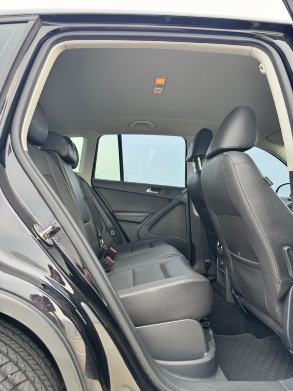 2017 Volkswagen Tiguan Image 19