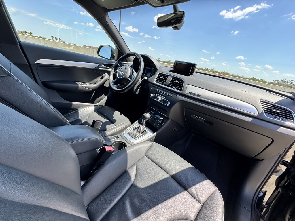 2016 Audi Q3 Image 21