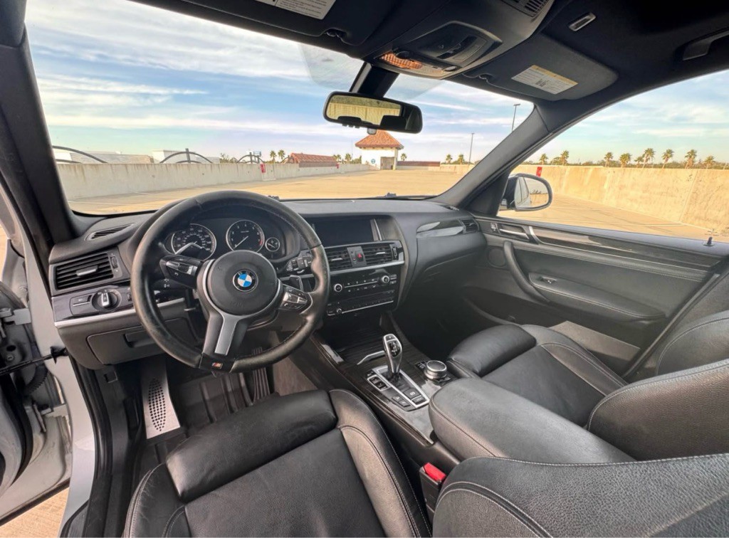 2017 BMW X3 Image 9