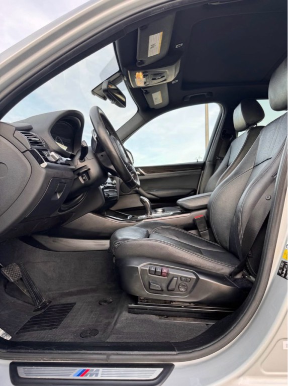 2017 BMW X3 Image 10