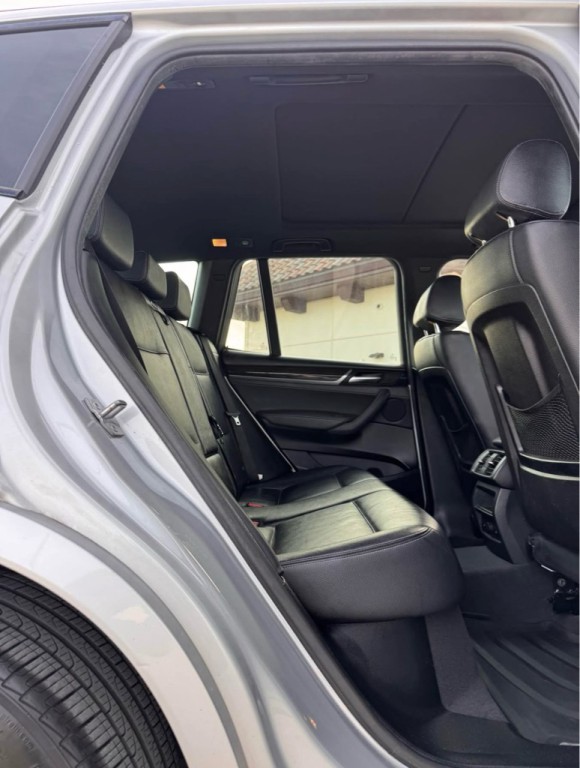 2017 BMW X3 Image 14