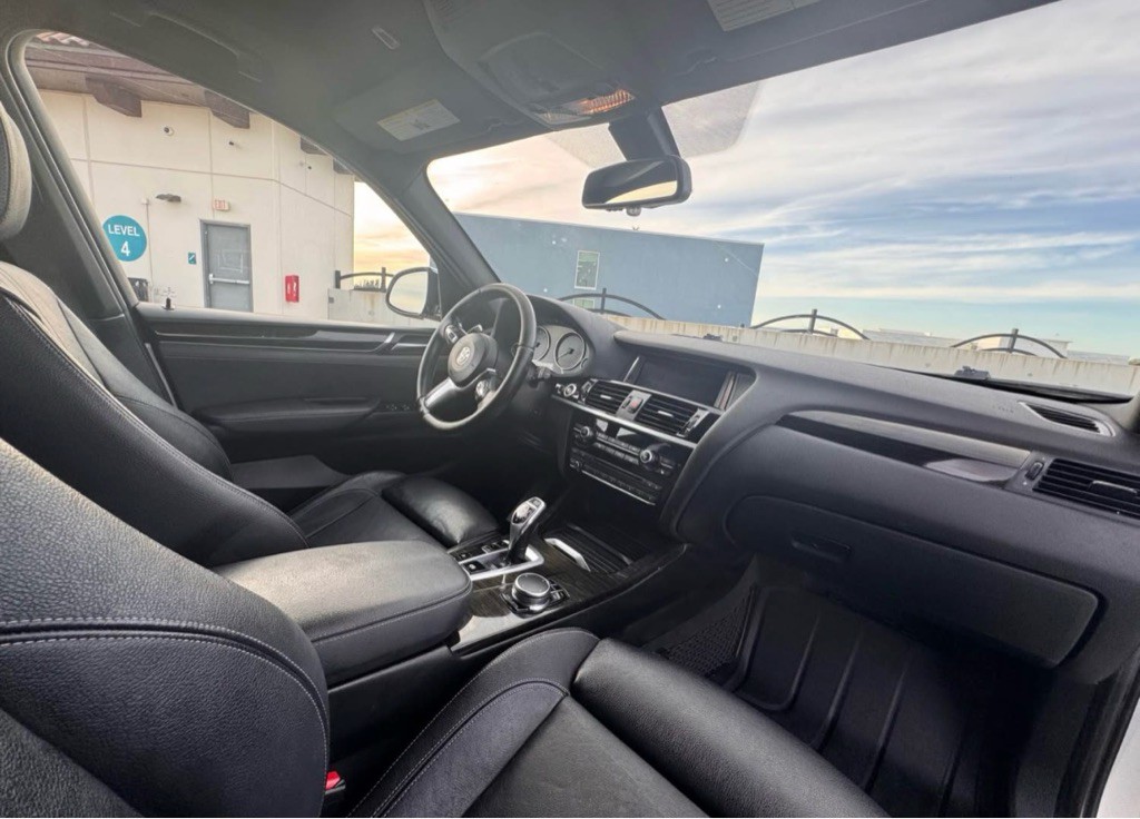 2017 BMW X3 Image 15