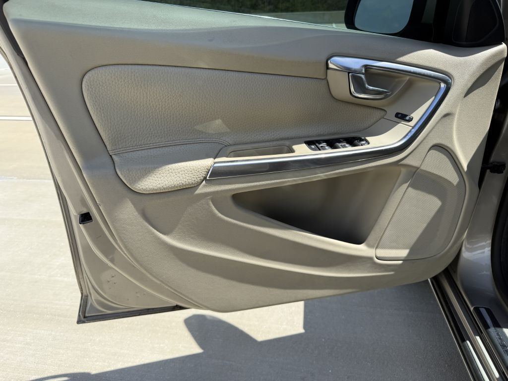 2014 Volvo S60 Image 10