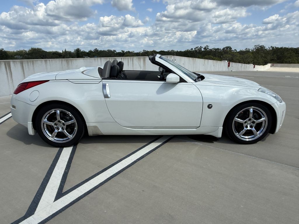 2007 Nissan 350Z Image 5