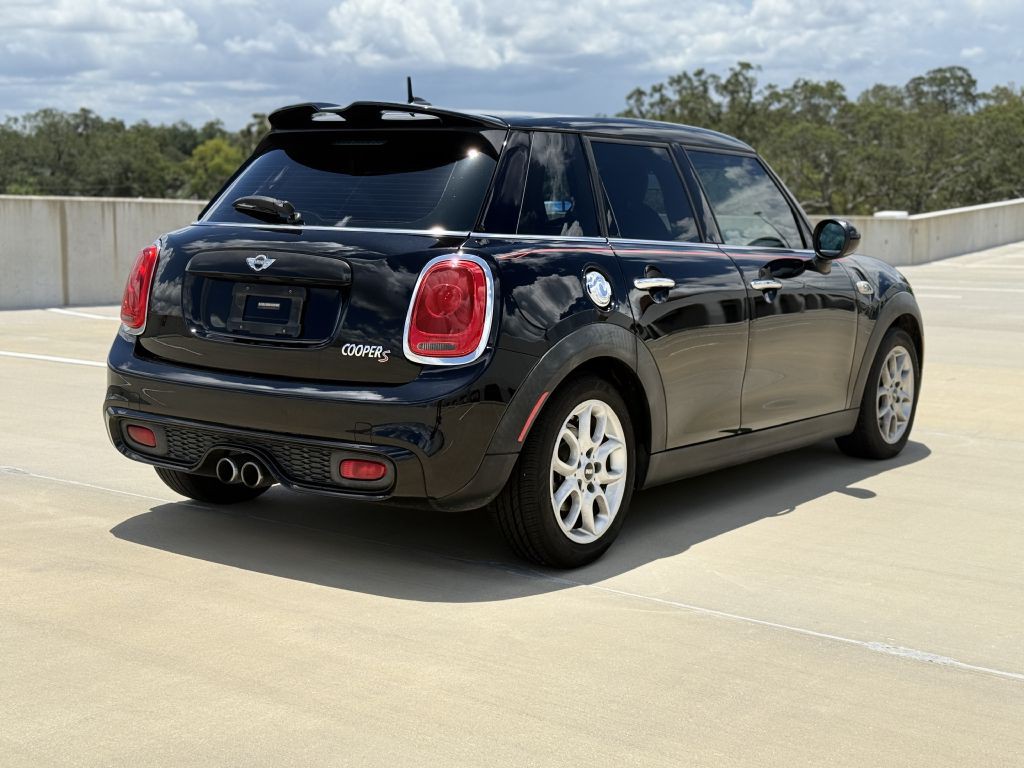 2016 MINI Cooper Image 4