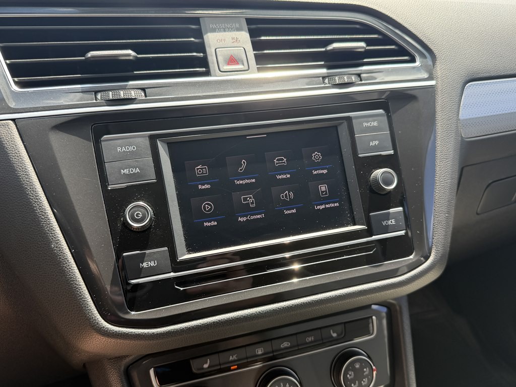 2022 Volkswagen Tiguan Image 24