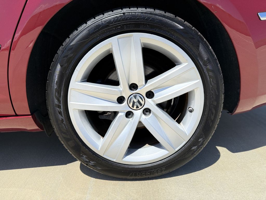 2014 Volkswagen CC Image 8