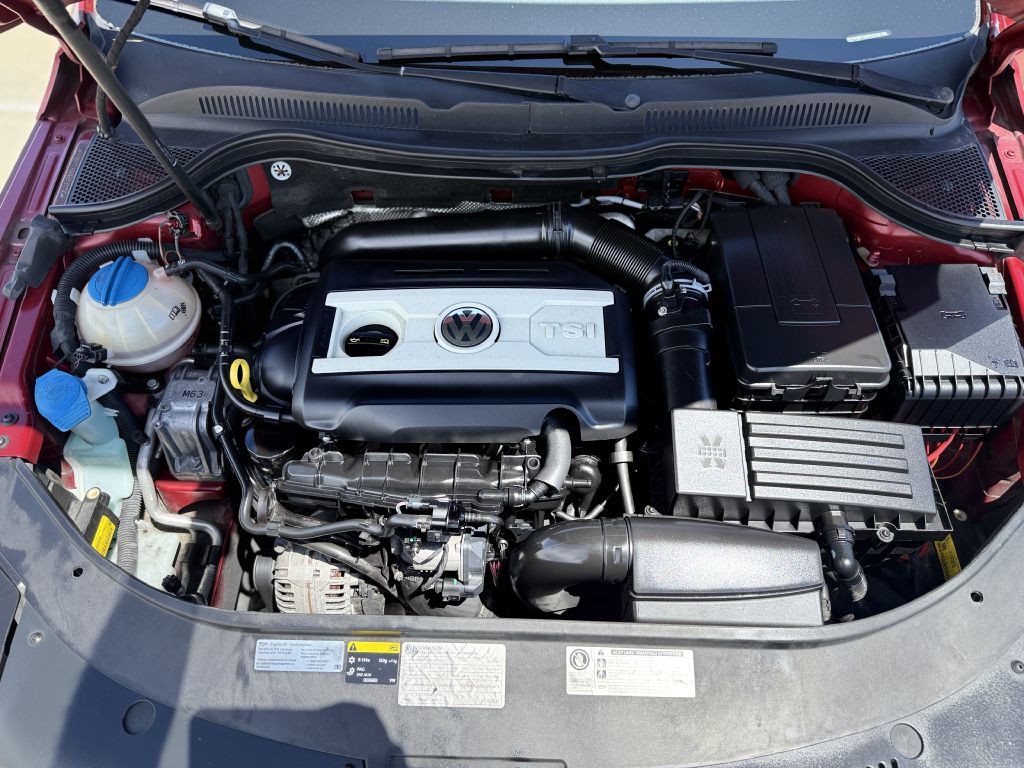 2014 Volkswagen CC Image 11