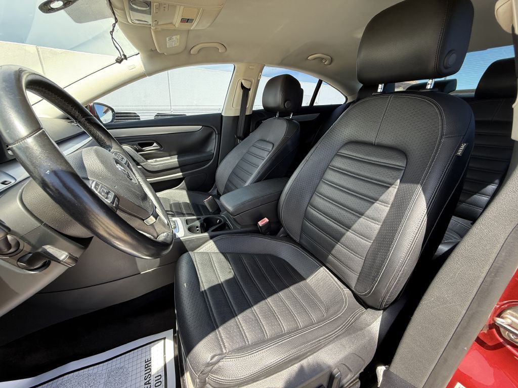 2014 Volkswagen CC Image 12