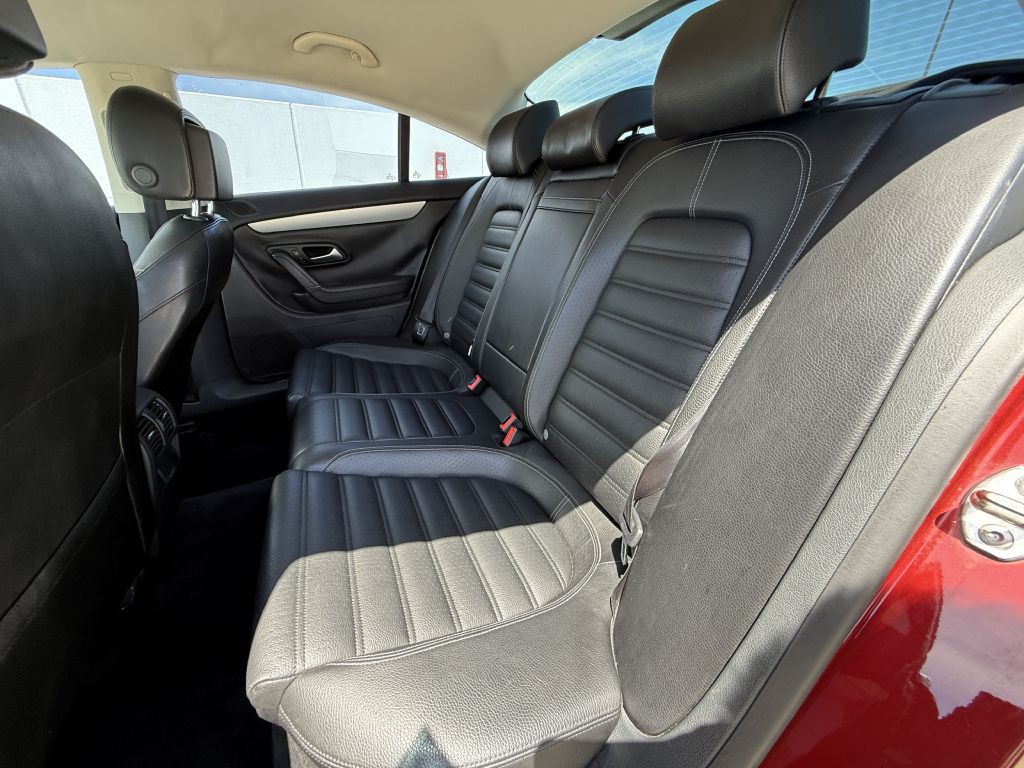 2014 Volkswagen CC Image 15