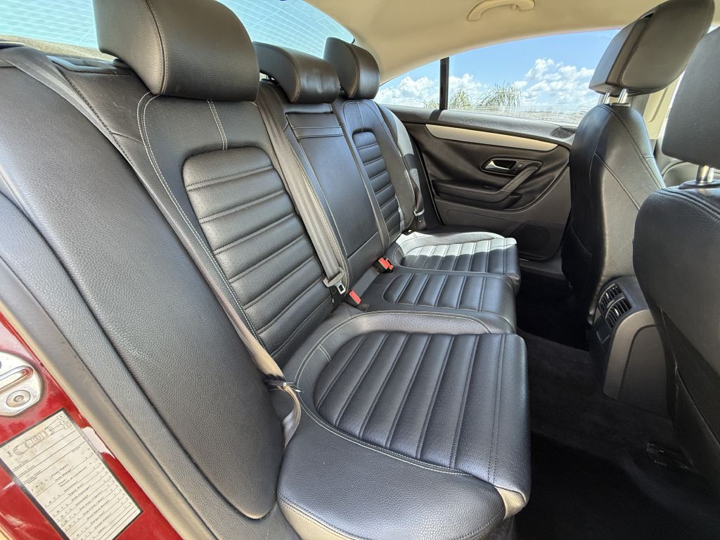 2014 Volkswagen CC Image 19