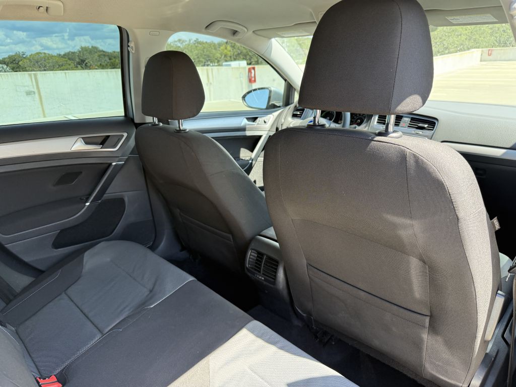 2016 Volkswagen Golf Image 20