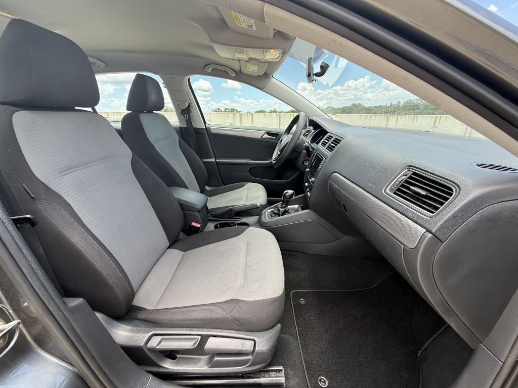 2017 Volkswagen Jetta Image 20