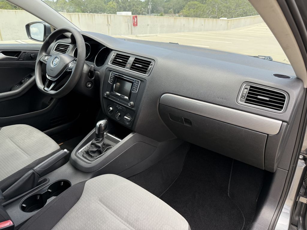 2017 Volkswagen Jetta Image 21