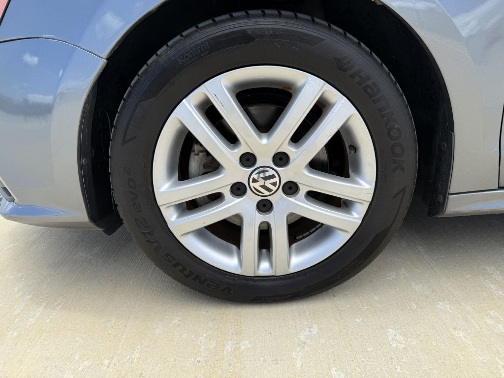 2017 Volkswagen Jetta Image 23