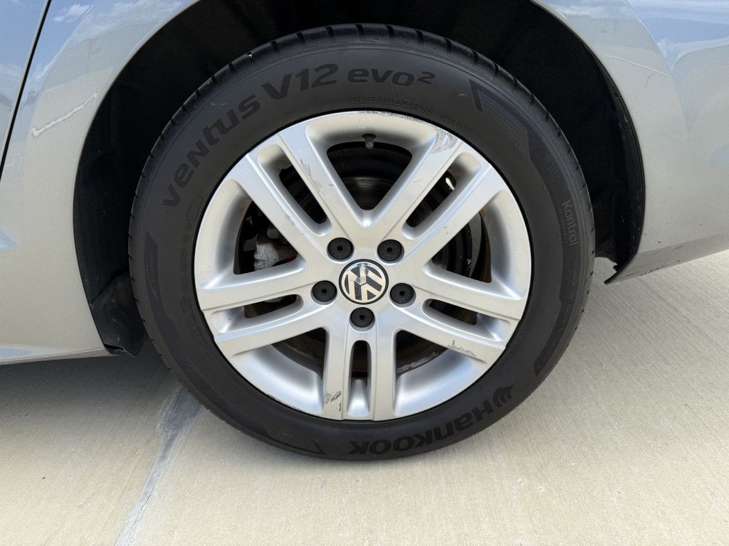 2017 Volkswagen Jetta Image 24