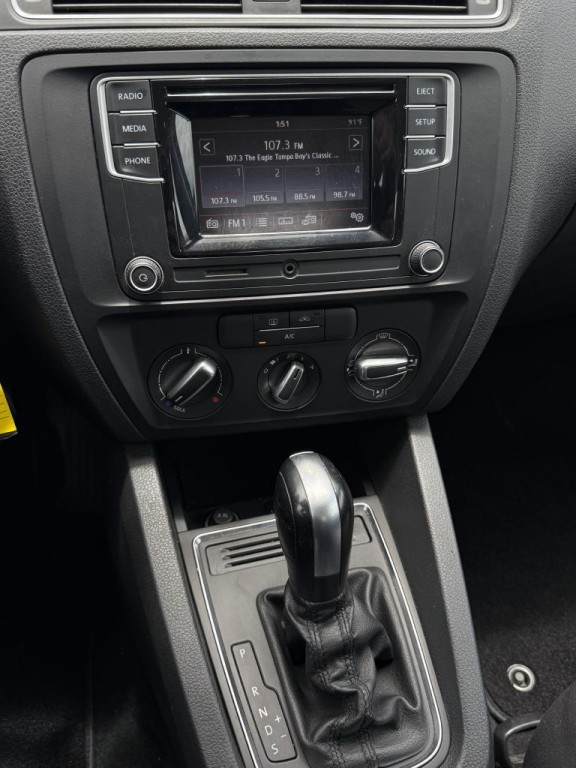 2017 Volkswagen Jetta Image 29