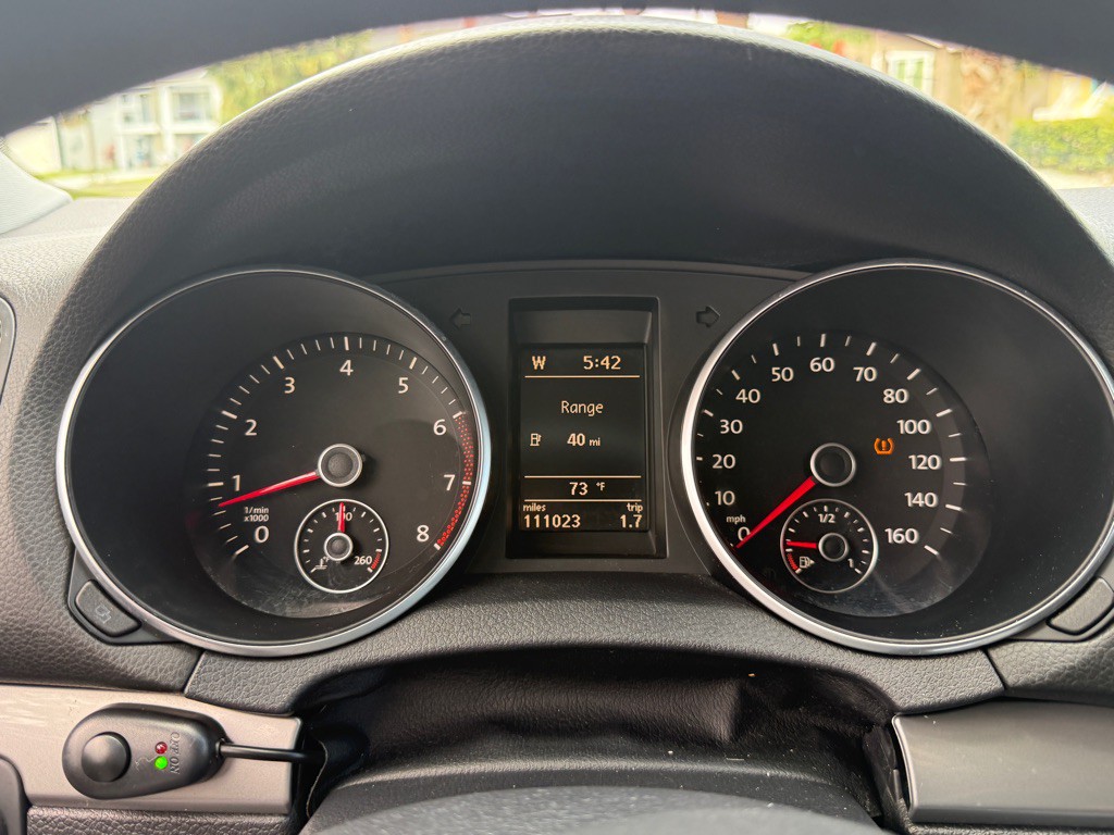 2012 Volkswagen Golf Image 17