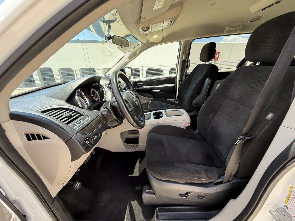 2016 Dodge Grand Caravan Image 12