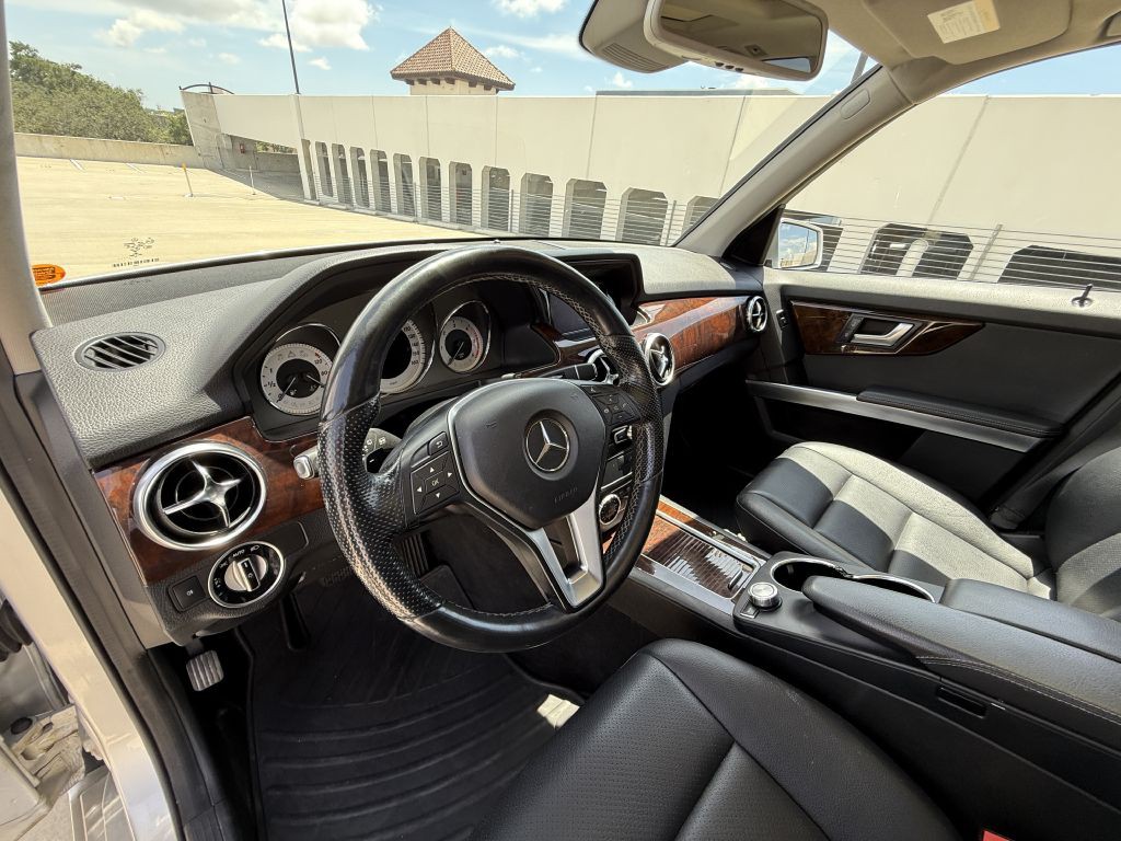2014 Mercedes-Benz GLK-Class Image 14