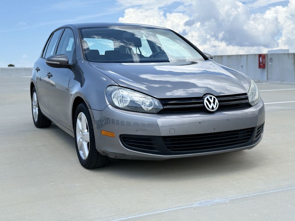 2010 Volkswagen Golf Image 6