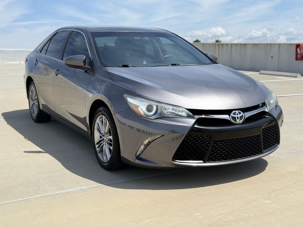 2016 Toyota Camry Image 6