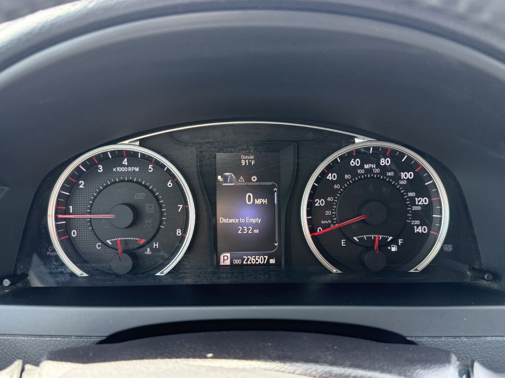 2016 Toyota Camry Image 27
