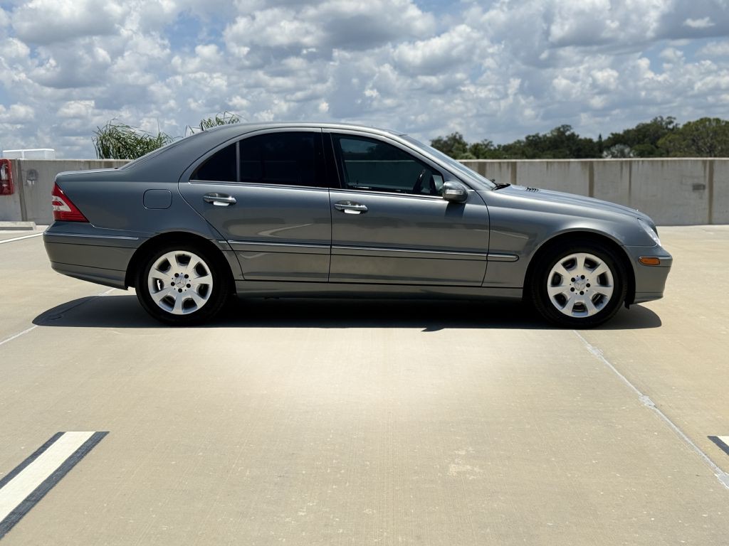 2005 Mercedes-Benz C-Class Image 5