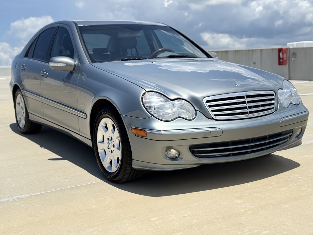 2005 Mercedes-Benz C-Class Image 6