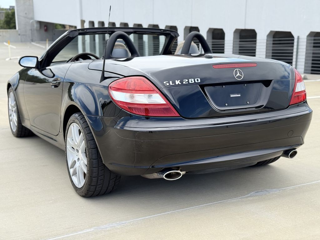 2008 Mercedes-Benz SLK-Class Image 3
