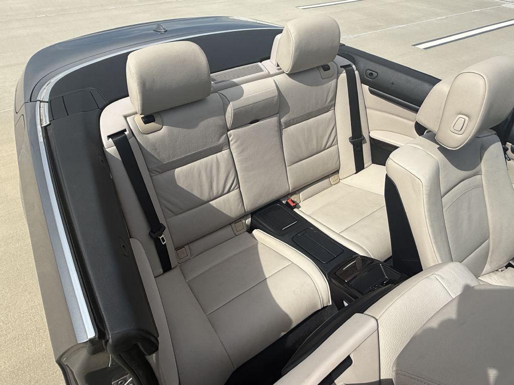2012 BMW 3 Series Image 22