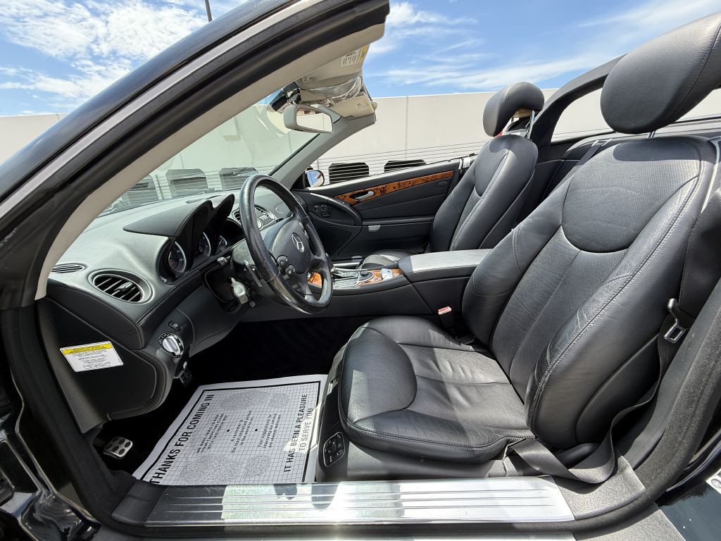 2007 Mercedes-Benz SL-Class Image 11