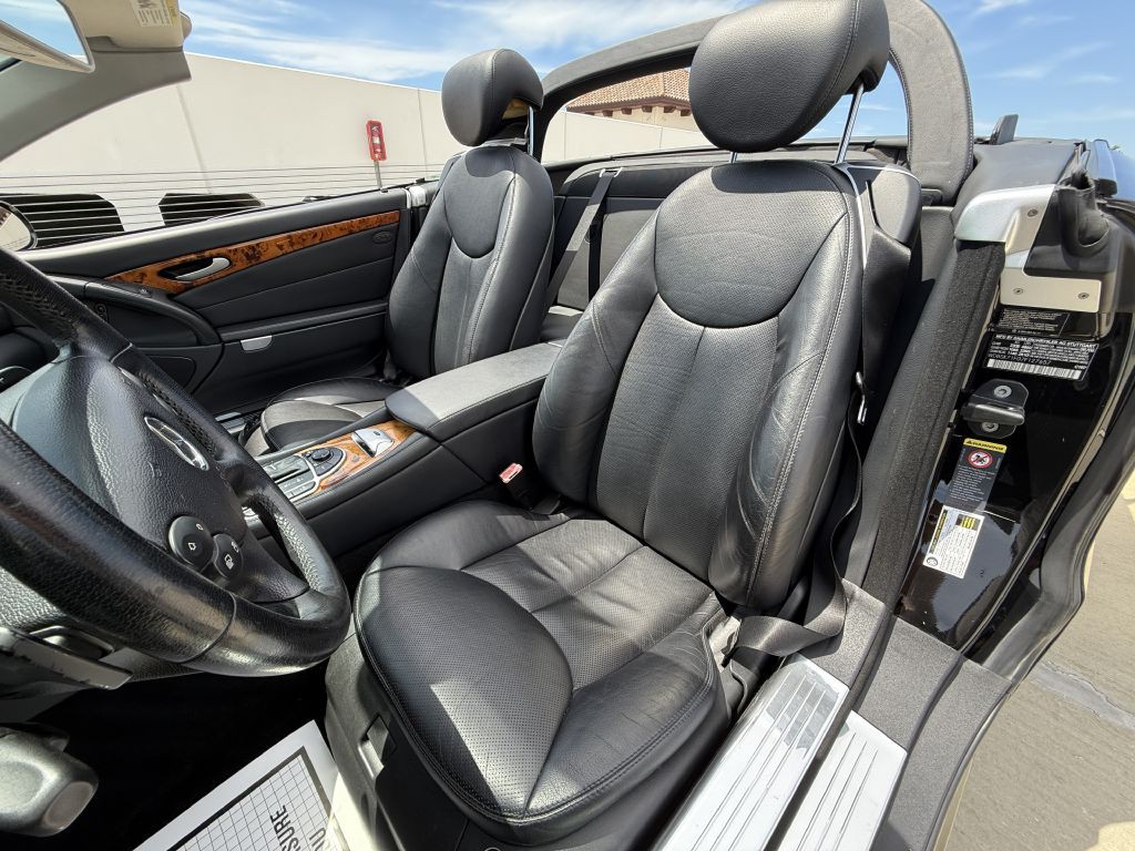 2007 Mercedes-Benz SL-Class Image 12
