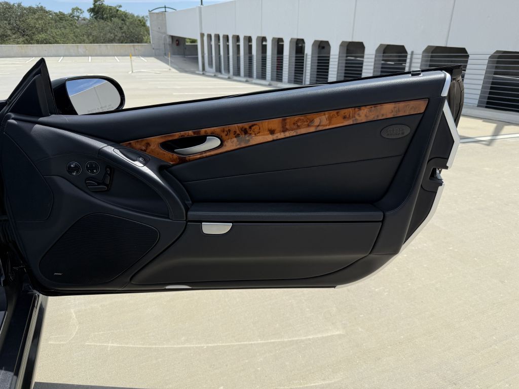 2007 Mercedes-Benz SL-Class Image 18