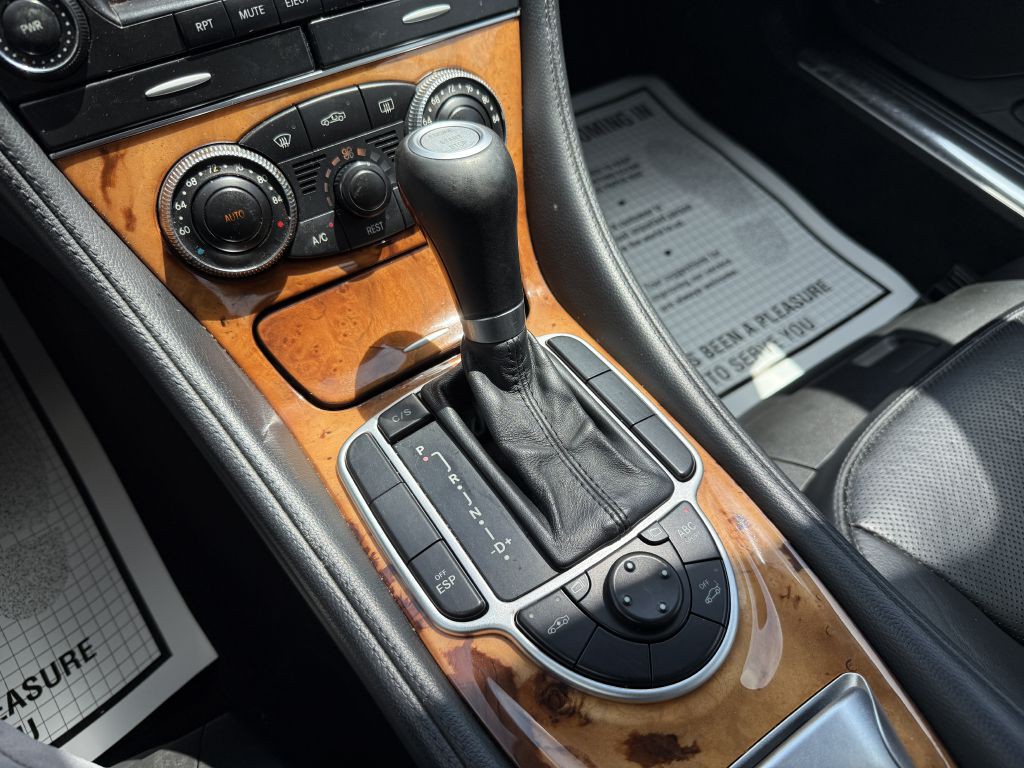 2007 Mercedes-Benz SL-Class Image 21