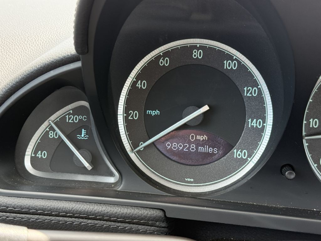 2007 Mercedes-Benz SL-Class Image 23