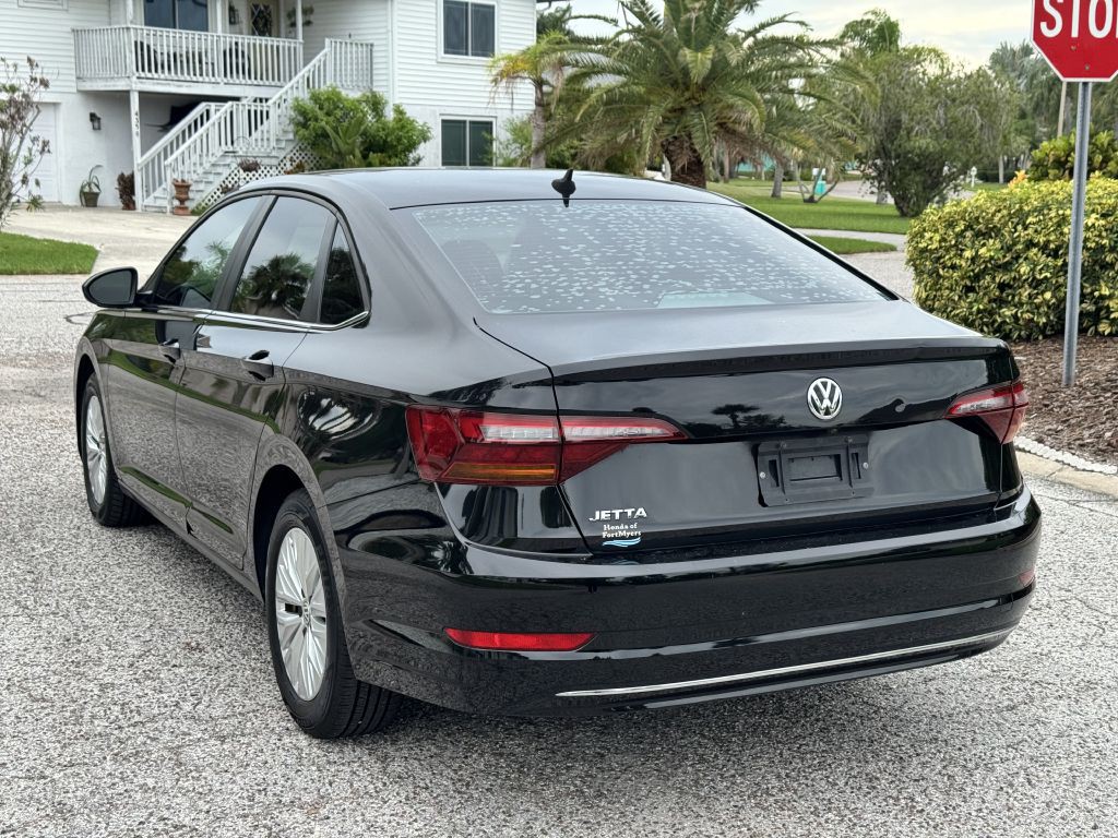 2019 Volkswagen Jetta Image 3