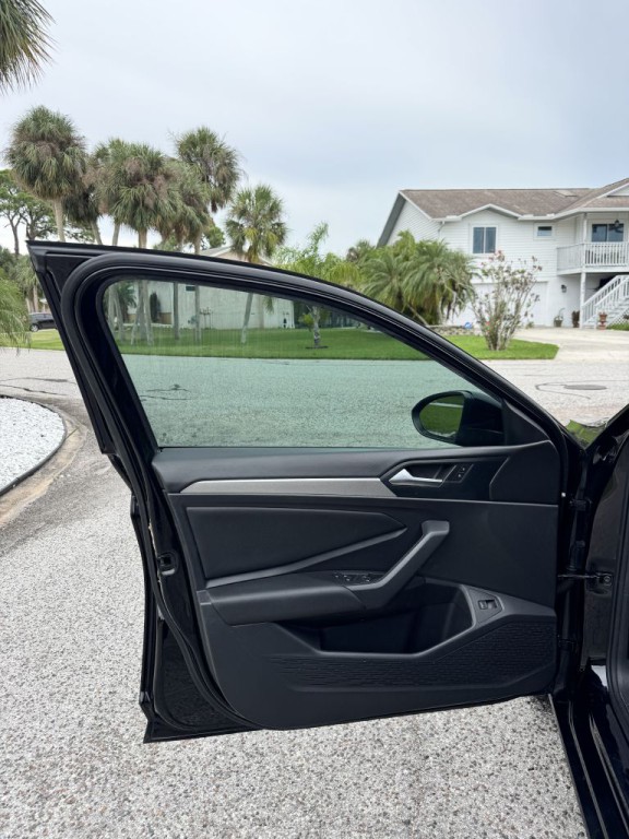 2019 Volkswagen Jetta Image 9