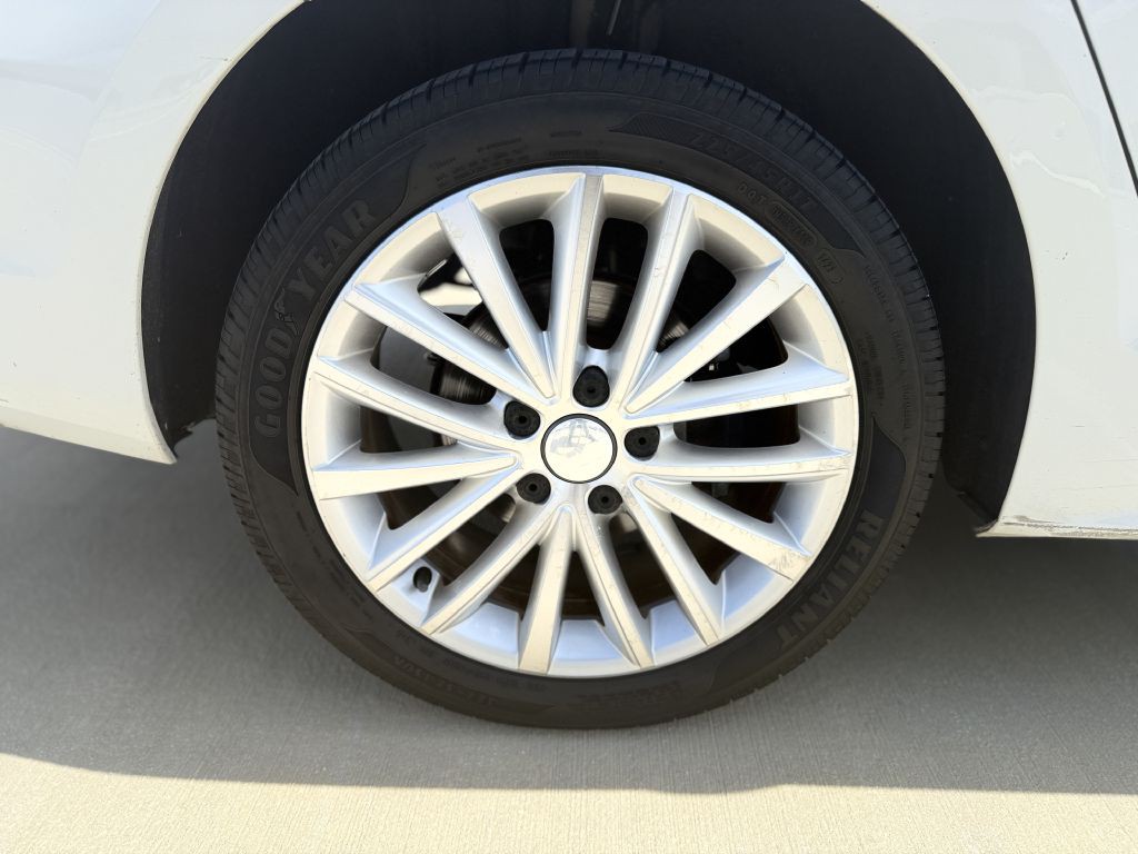 2011 Volkswagen Jetta Image 9