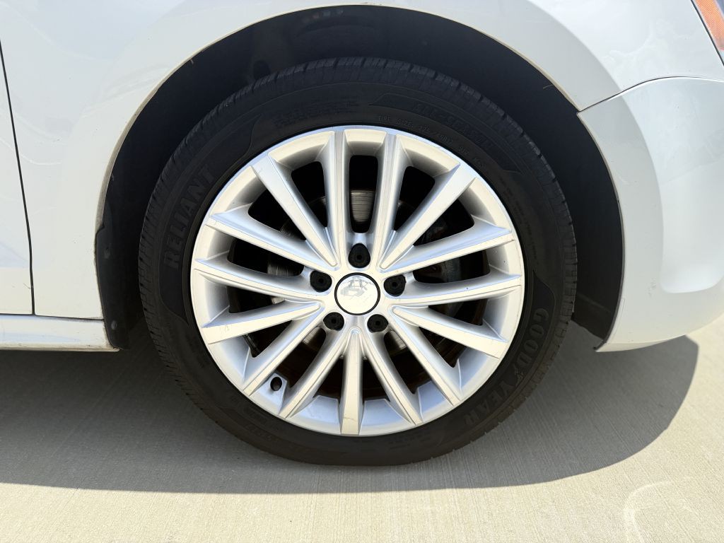 2011 Volkswagen Jetta Image 10